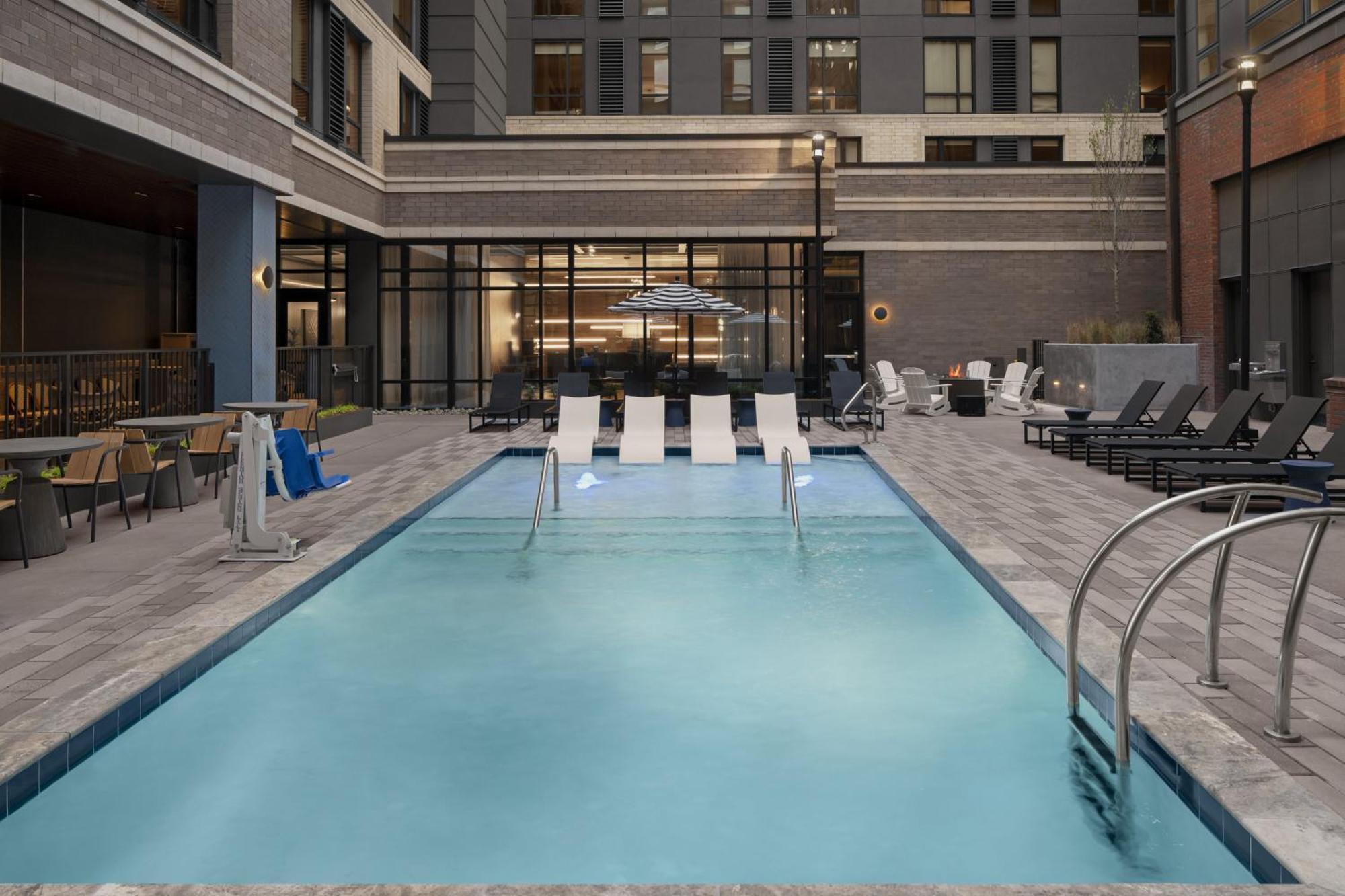Hyatt House Raleigh Downtown/Seaboard Station Hotel Bagian luar foto