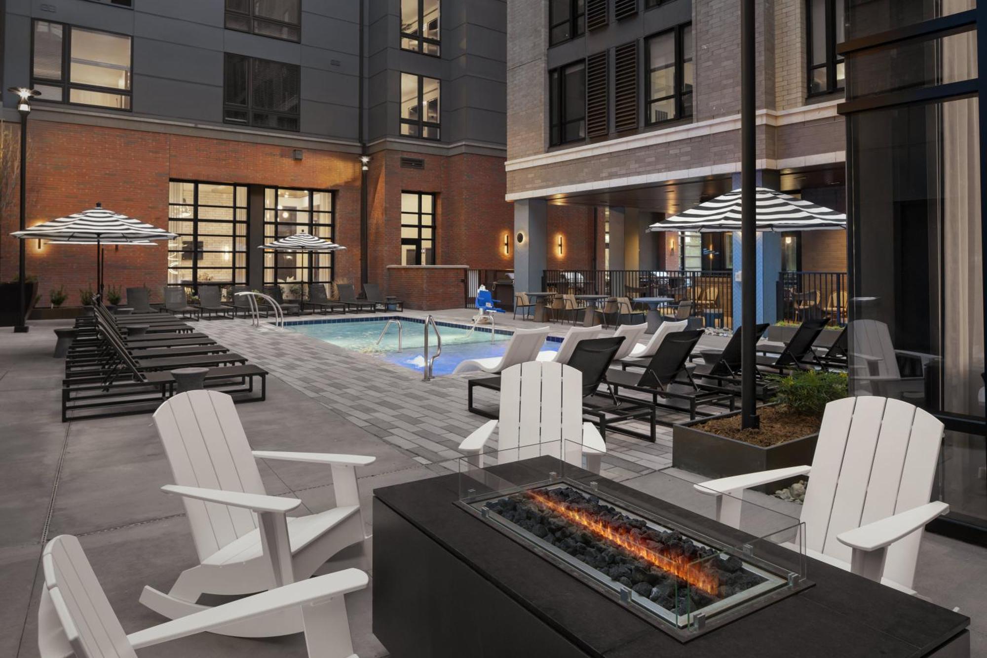 Hyatt House Raleigh Downtown/Seaboard Station Hotel Bagian luar foto